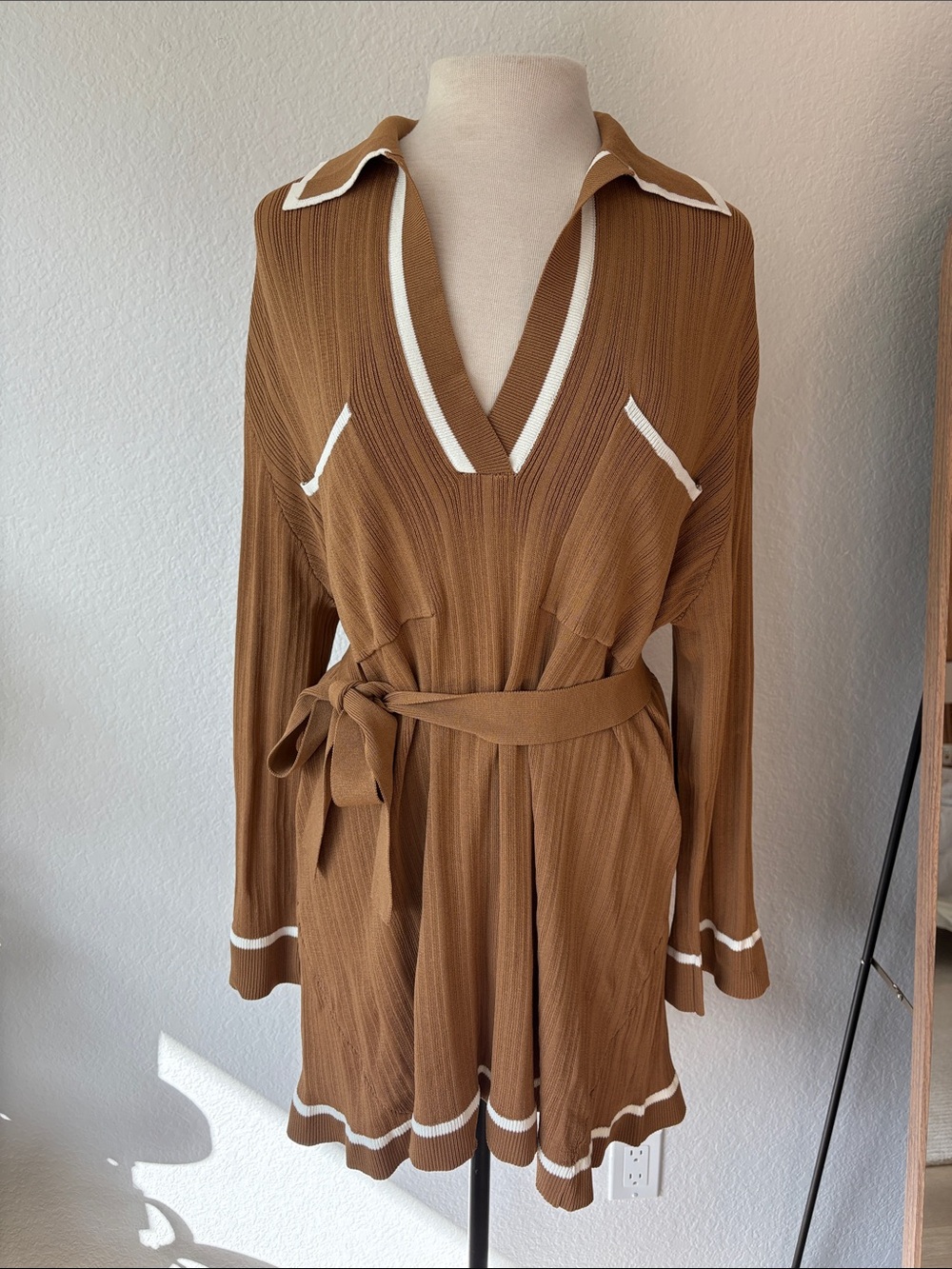 SABO beau dress long sleeve v neck pockets